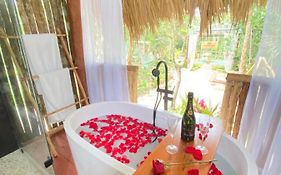 Nuscaa Boutique Tree House & Spa